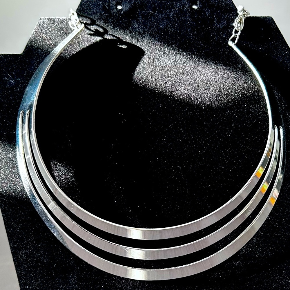 Silver Tone Choker